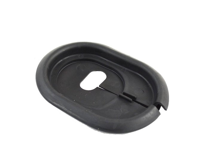 RETAINER