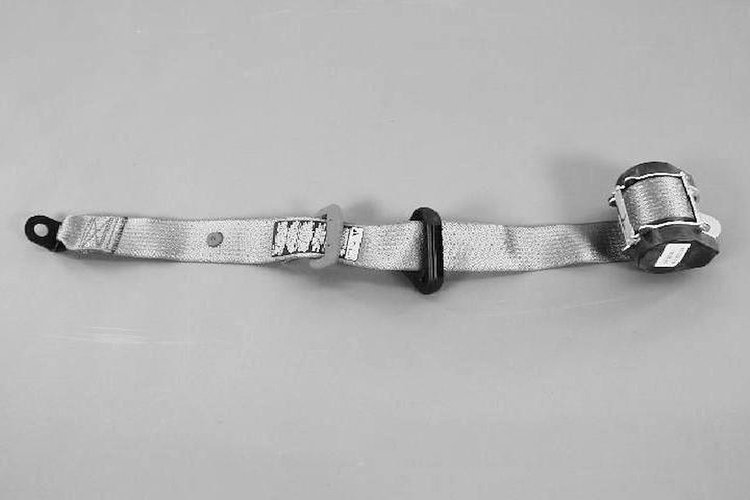 SEAT BELT RETRACTOR