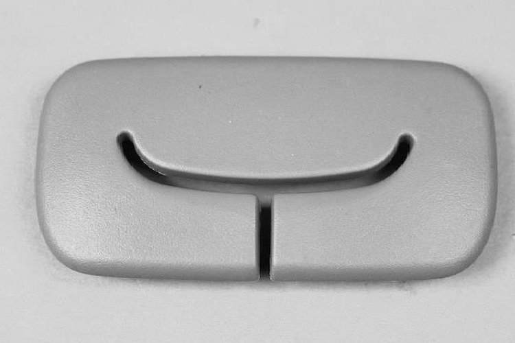 BEZEL SEAT BELT