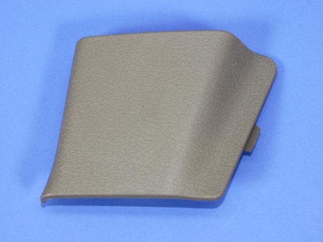 BEZEL SEAT BELT