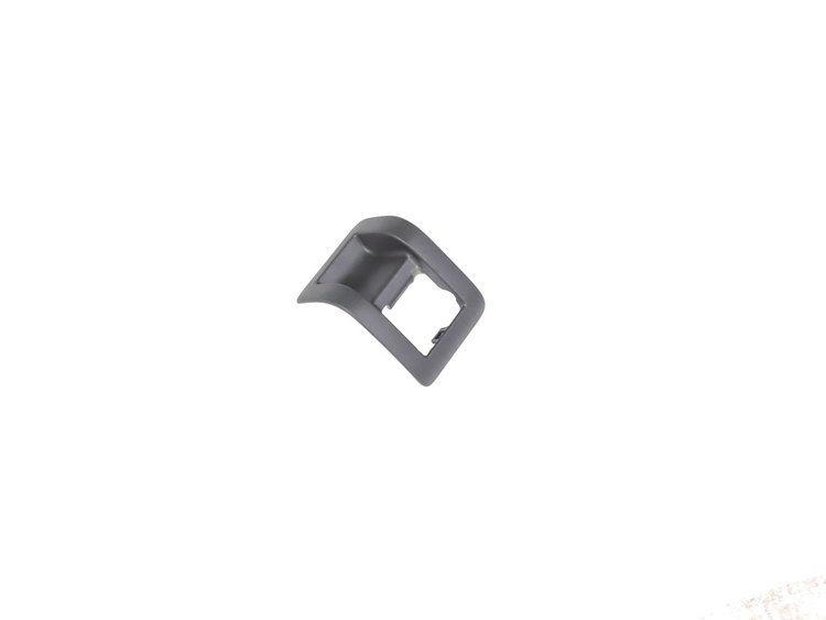BEZEL SEAT RELEASE