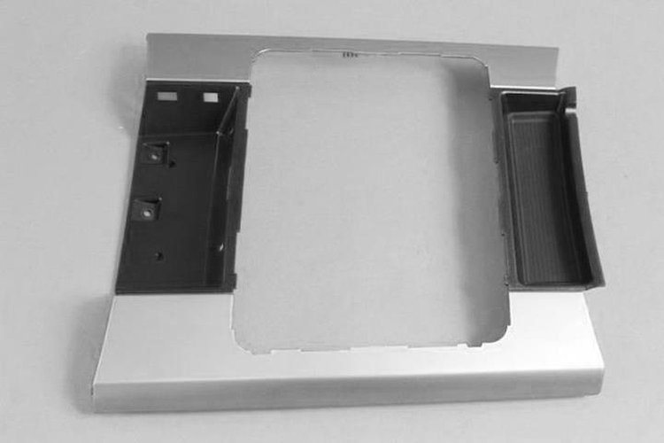 BEZEL CENTER CONSOLE