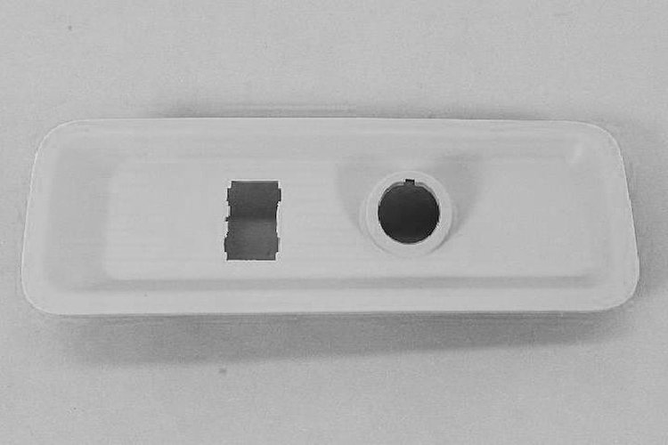 BEZEL POWER OUTLET