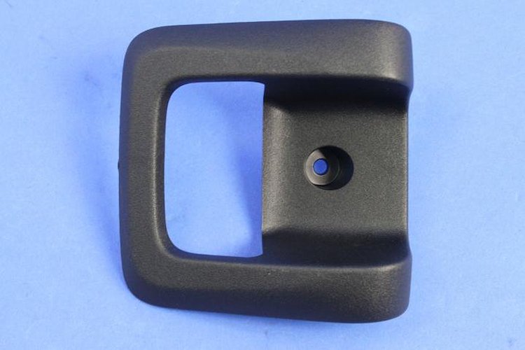 BEZEL SEAT BACK RELEASE