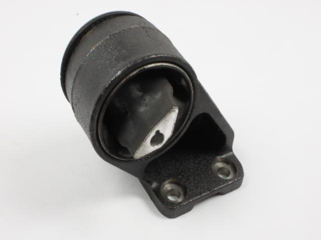 INSULATOR ENGINE MOUNT