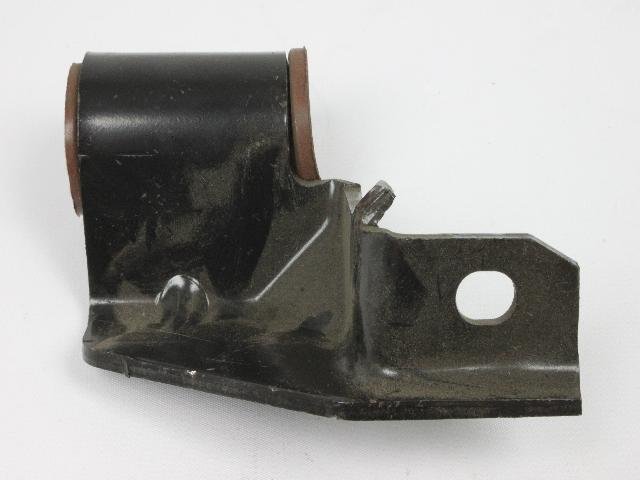 HANGER EXHAUST
