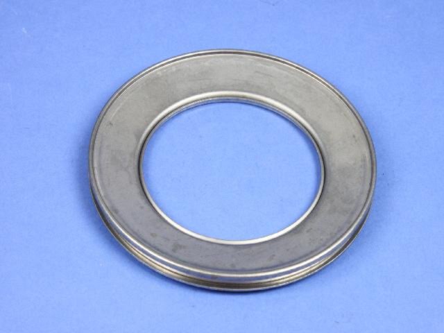 RETAINER SPRING