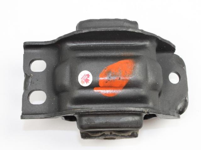 BRACKET ENGINE MOUNT