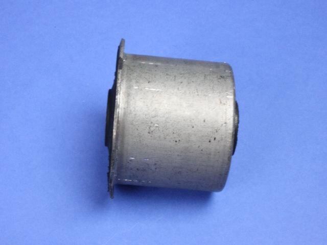 BUSHING CONTROL ARM