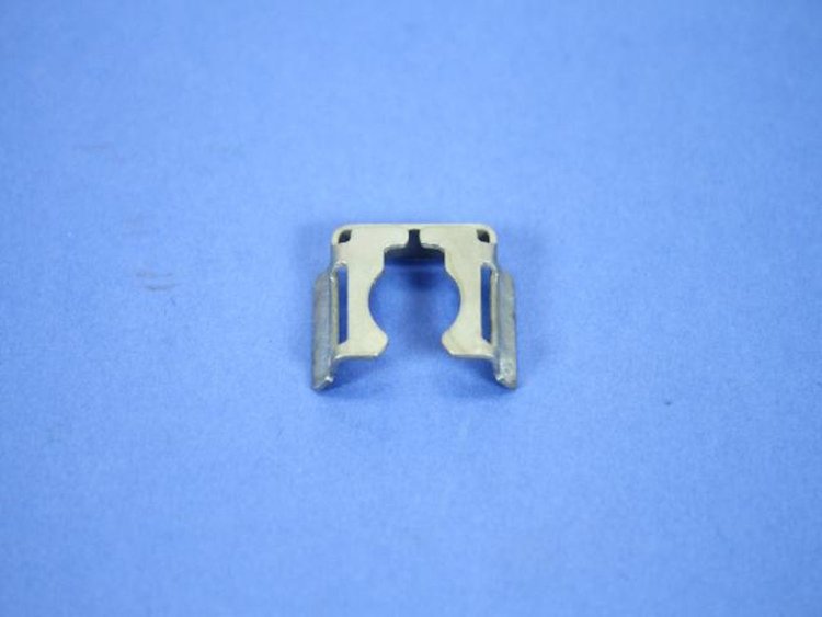 CLIP FUEL INJECTOR