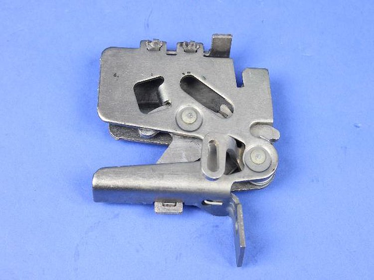LATCH HOOD