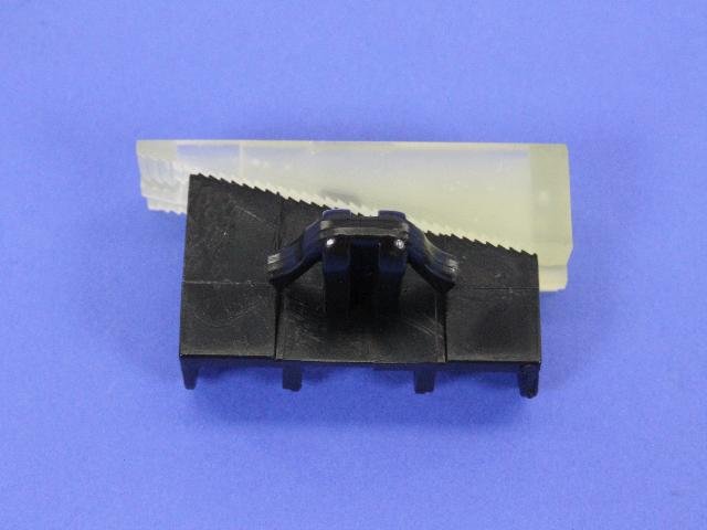 SHIM WINDSHIELD