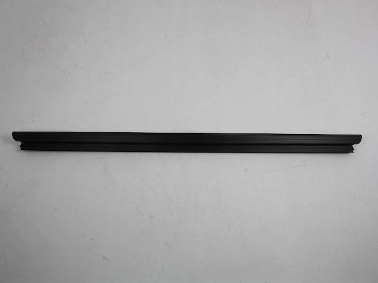 SEAL REAR DOOR