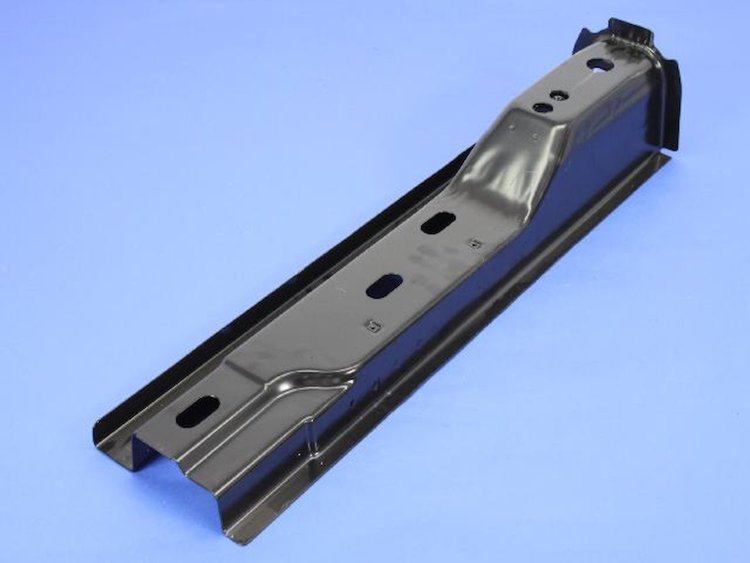 CROSMEMBE REAR FLOOR
