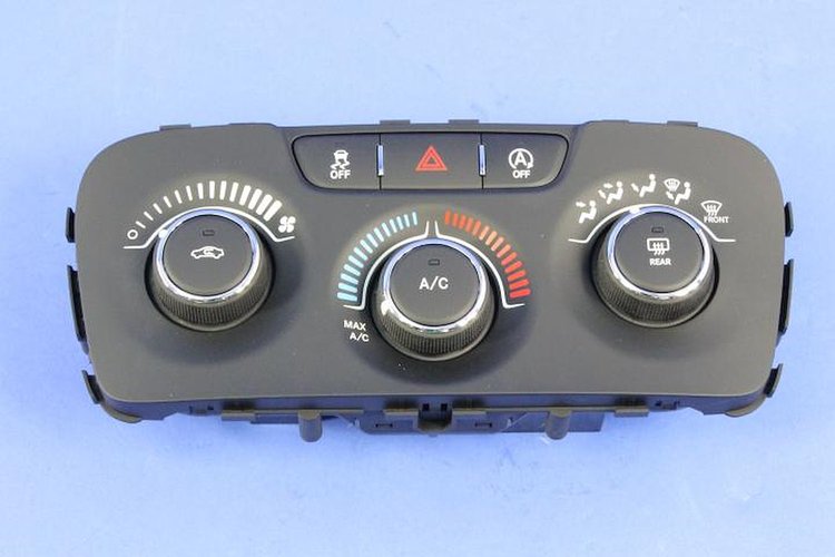 CONTROL A/C AND HEATER