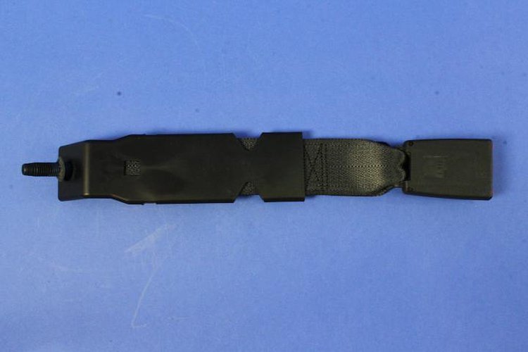 SEAT BELT REAR INNER