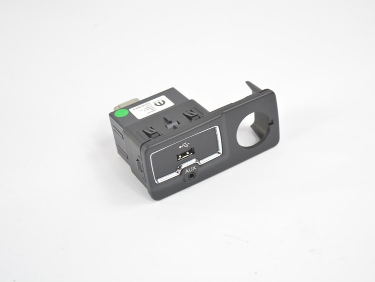 USB CHARGING PORT