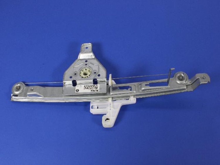 REGULATOR REAR DOOR WINDW