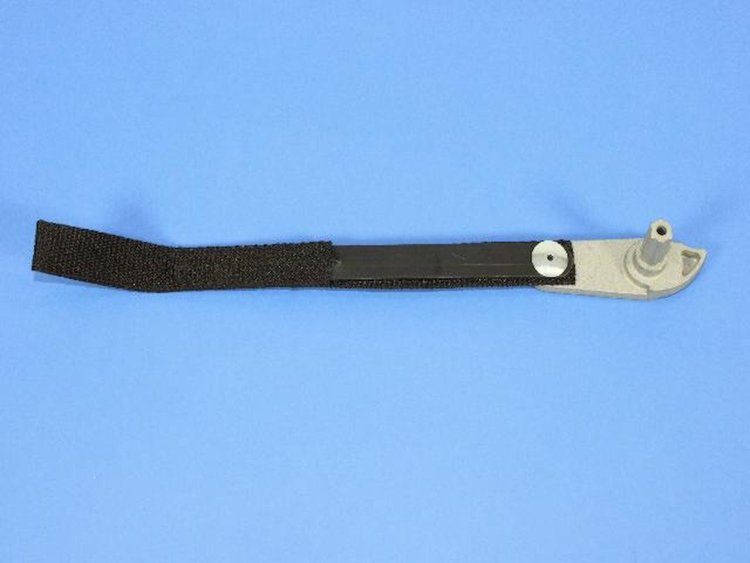 STRAP SEAT