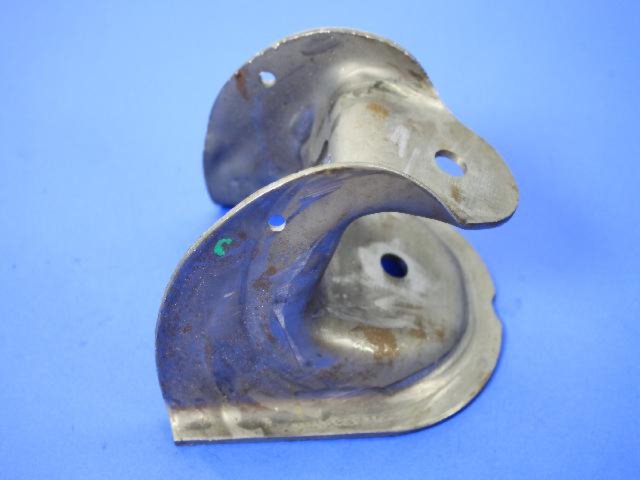 BRACKET UPPER CONTROL ARM