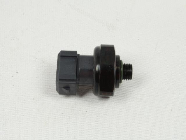 SWITCH A/C PRESSURE