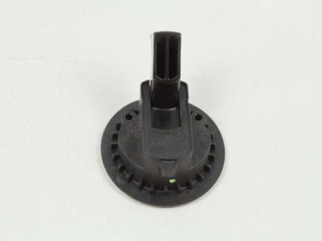 LATCH STORAGE BIN LID
