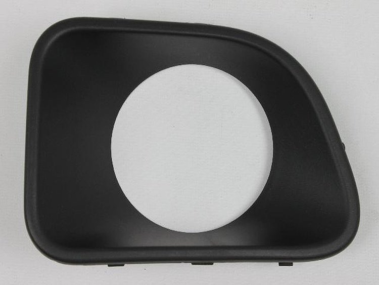 BEZEL LOWER GRILLE