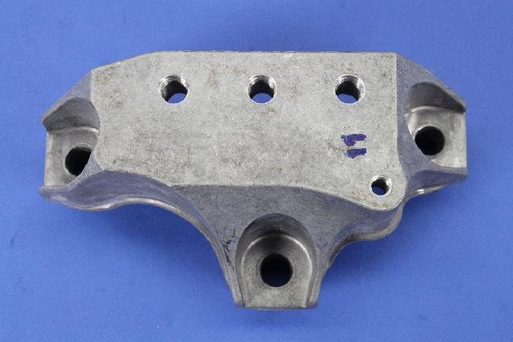 BRKT TRANSMISSION MOUNT