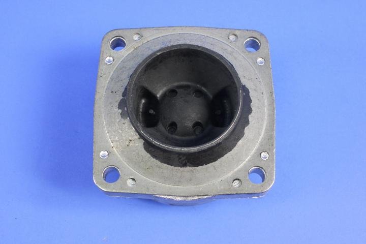 INSULATOR TRANSMISSION