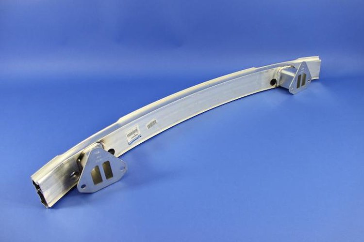 REINFORCE REAR BUMPER
