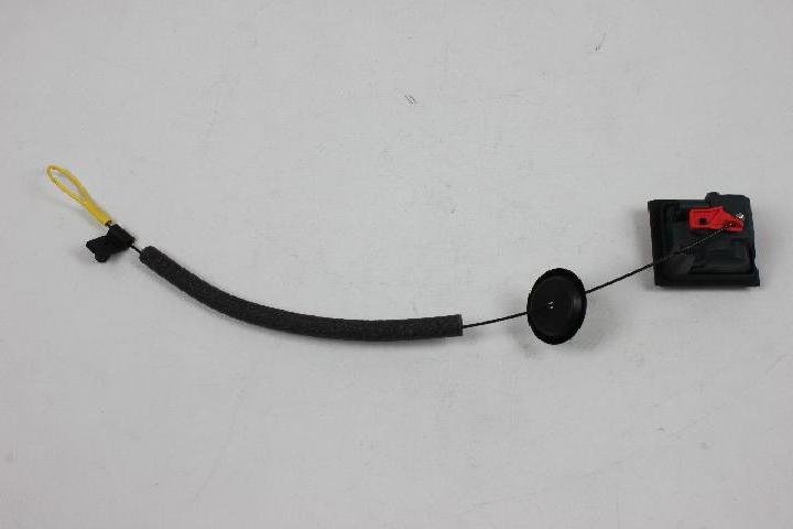 LATCH FUEL DOOR