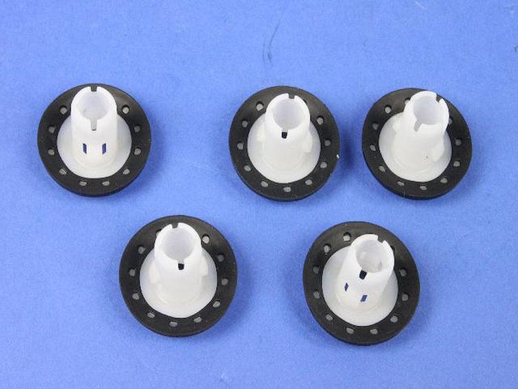 GROMMET