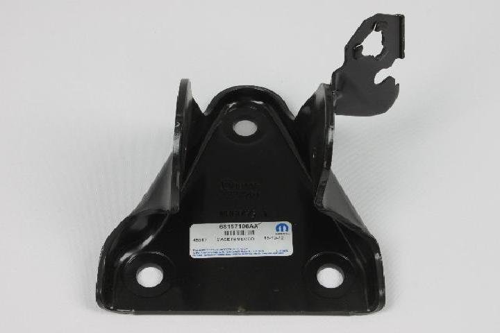 BRACKET RR SUSP C/MEMBER
