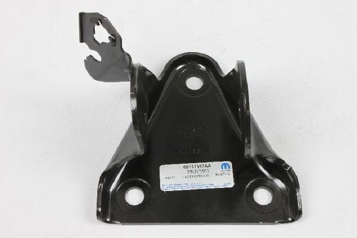 BRACKET RR SUSP C/MEMBER