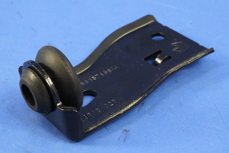 BRACKET AIR CLEANER