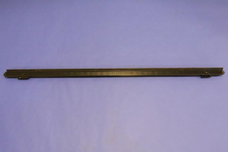 RAIL TONNEAU COVER