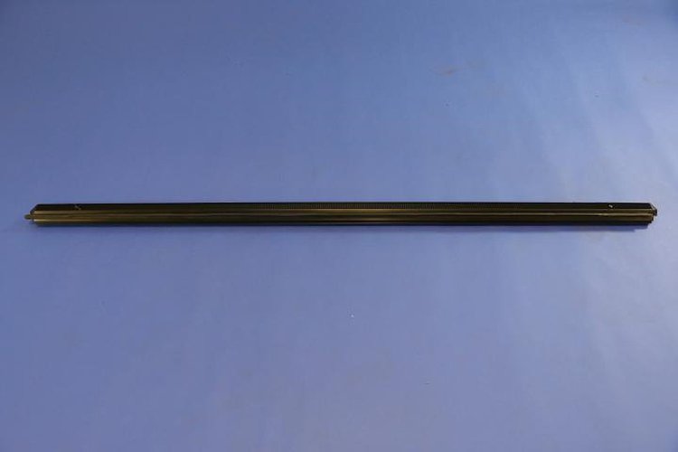 RAIL TONNEAU COVER