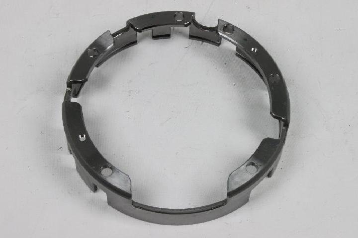 RETAINER UNDER DRIVE BRAK