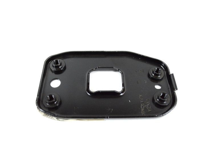 PLATE FRONT SIDERAIL