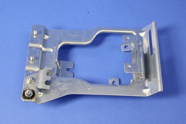 BRACKET ENGINE CNTRL UNIT