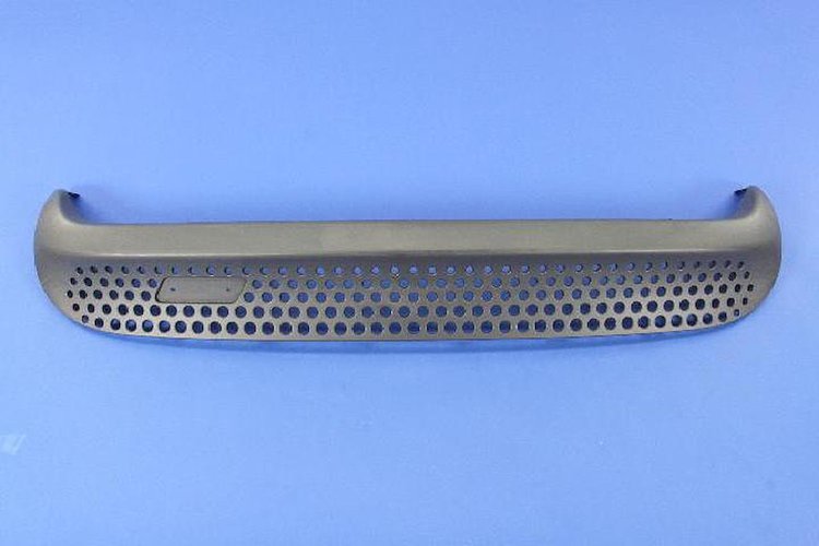 GRILLE LOWER