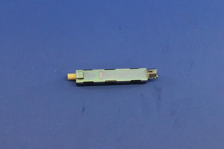 AMPLIFIER ANTENNA