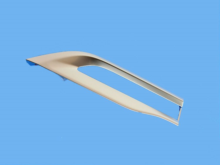 BEZEL TAIL LAMP