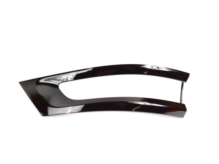 BEZEL TAIL LAMP
