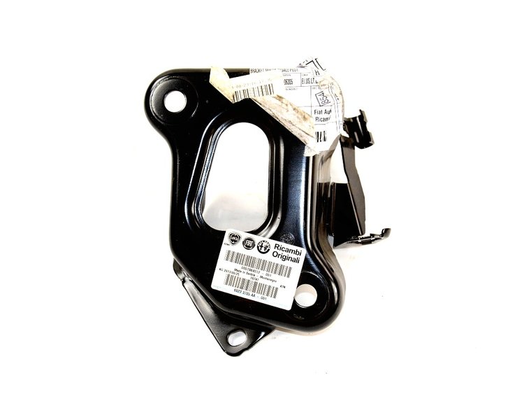 BRACKET RR SUSP C/MEMBER