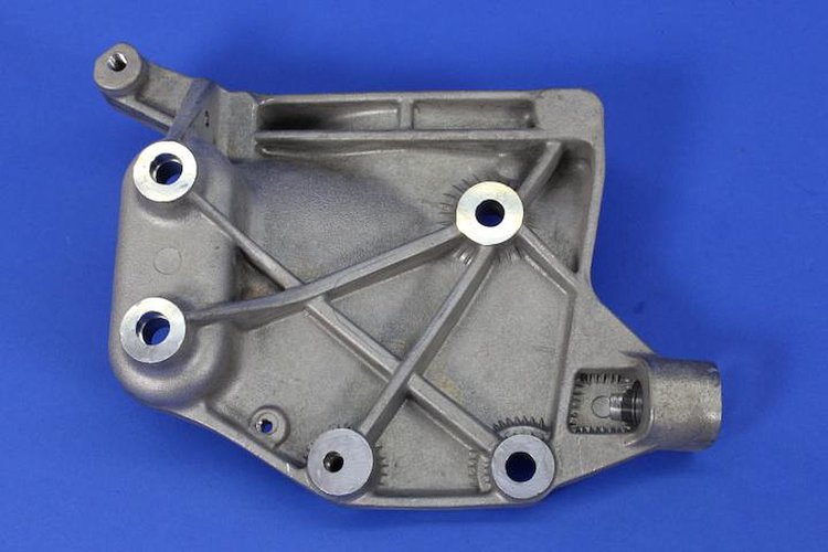 BRACKET A/C COMPRESSOR