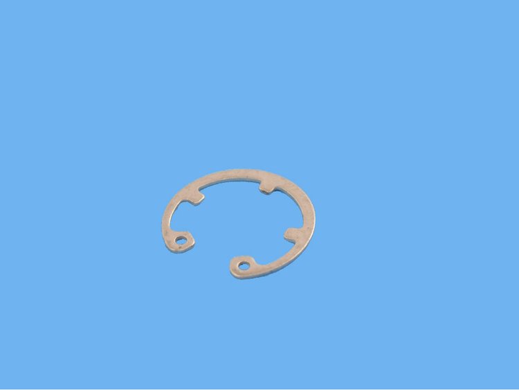 RETAINER