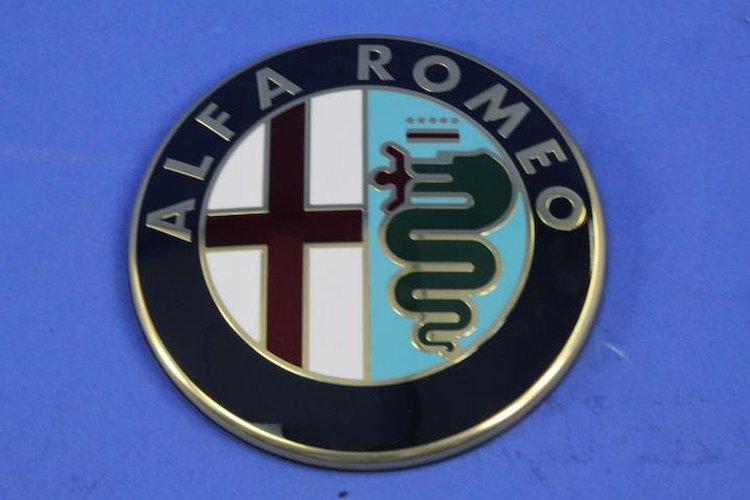NAMEPLATE