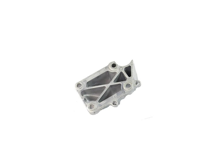 BRACKET ENGINE MOUNT