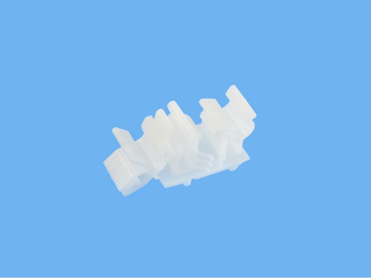 RETAINER TRIM PANEL